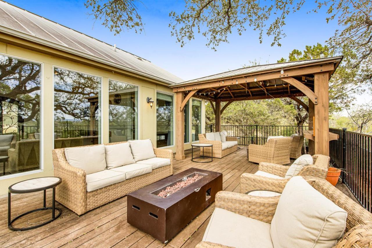 Cliff Side Oasis Villa Spicewood Kültér fotó