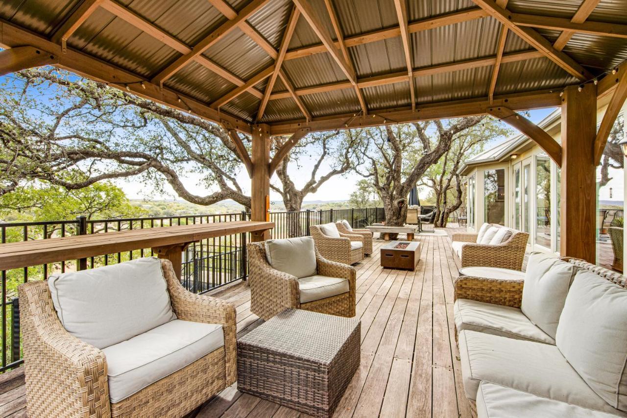 Cliff Side Oasis Villa Spicewood Kültér fotó